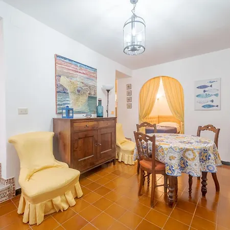 Guesthost - Sole & Mare Camogli